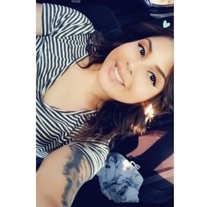 Meet your Posher, Karina